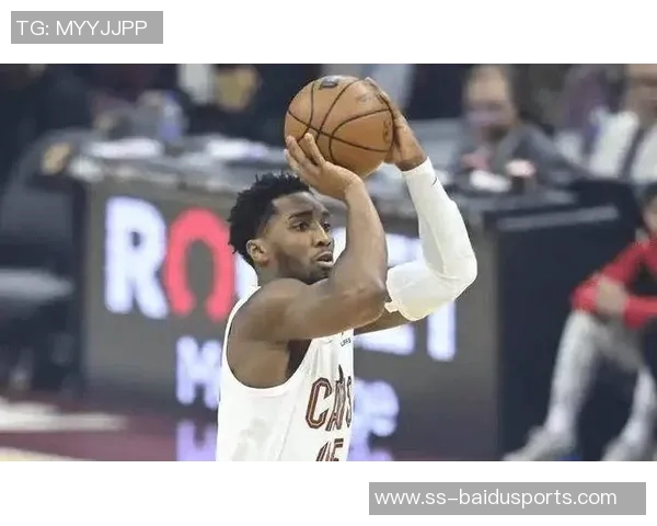 米切尔30+5莫兰特伤退,骑士力擒灰熊送对手四连败的篮球盛宴 米切尔30+5莫兰特伤退,骑士力擒灰熊送对手四连败的篮球盛宴